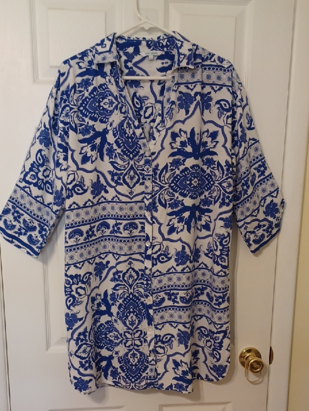 blue island Sz L, White and Blue Floral Casual Button-Down Shirt dress